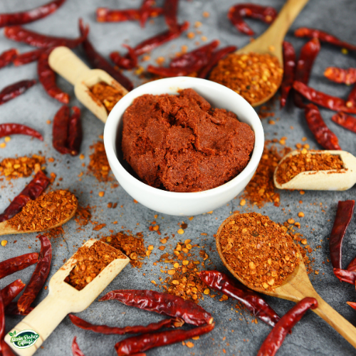 Sizin Bahçe Çiftliği Acı Biber Salçası 1000 gr.
